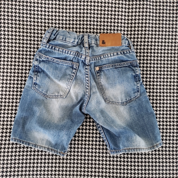 Boy's jeans/ shorts - Picture 2 of 7